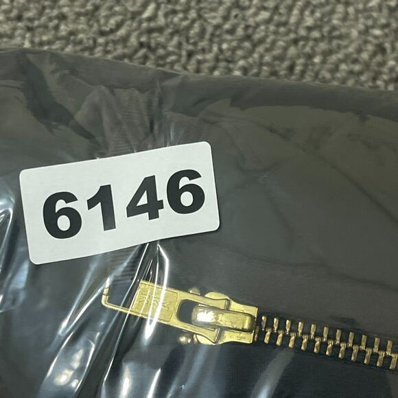 J. CREW Puffer Vest Womens Small S Black Quilted Down Filled Full Zip Pockets - Picture 9 of 9